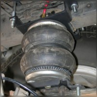 Nissan Navara D40 + пневмоподушки Firestone